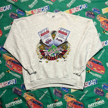 Load image into Gallery viewer, 1991 World Series Braves vs. Twins Salem Size XL
